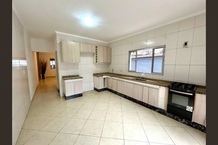 Casa à venda com 186m², 3 quartos e 2 vagasCozinha