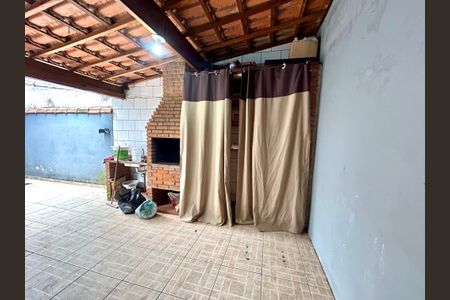 Casa à venda com 186m², 3 quartos e 2 vagasQuinta - Churrasqueira- Área de Serviço 