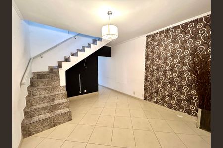 Casa à venda com 186m², 3 quartos e 2 vagasSala
