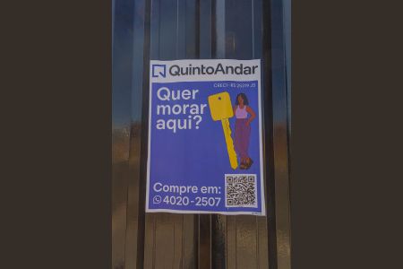 Casa à venda com 210m², 3 quartos e 2 vagas Casa à venda com 210m², 3 quartos e 2 vagasPlaca Instalada