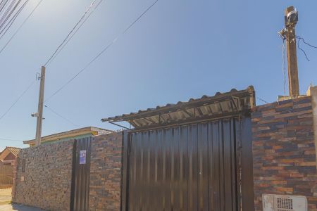 Casa à venda com 210m², 3 quartos e 2 vagas Casa à venda com 210m², 3 quartos e 2 vagasCâmeras de Segurança