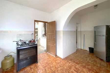 Casa à venda com 360m², 4 quartos e 2 vagasCozinha