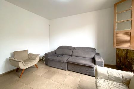 Casa à venda com 360m², 4 quartos e 2 vagasSala