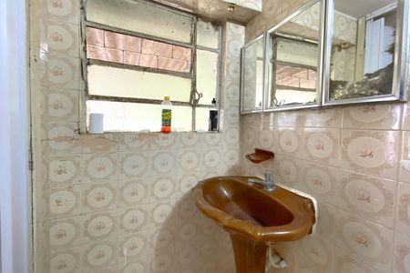 Casa à venda com 360m², 4 quartos e 2 vagasBarracão inferior