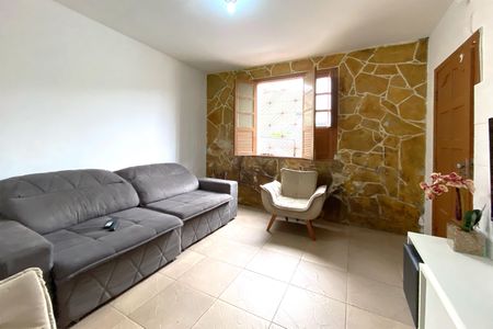 Casa à venda com 360m², 4 quartos e 2 vagasSala