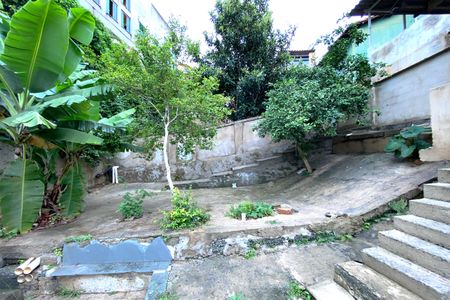 Casa à venda com 360m², 4 quartos e 2 vagasQuintal