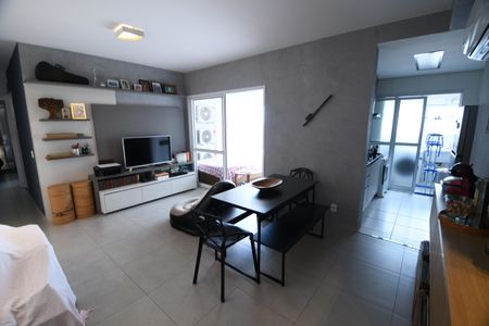 Apartamento à venda com 82m², 2 quartos e 2 vagasSala
