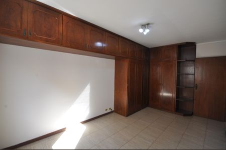 Apartamento para alugar com 76m², 2 quartos e 1 vagaQuarto 1