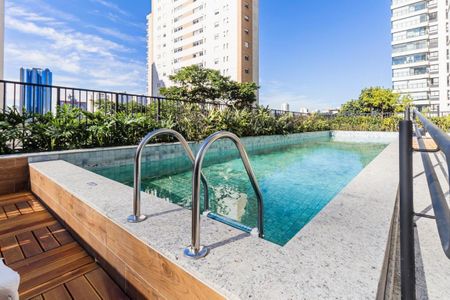 Studio à venda com 26m², 1 quarto e sem vaga Studio à venda com 26m², 1 quarto e sem vagaPiscina