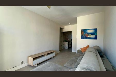 Apartamento para alugar com 98m², 2 quartos e sem vagaSala