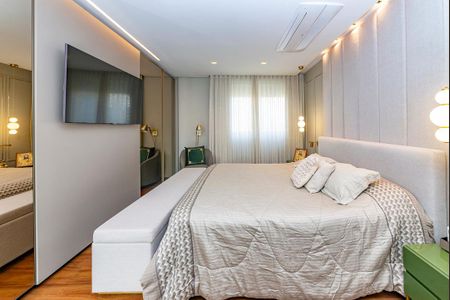 Apartamento à venda com 172m², 4 quartos e 5 vagas Apartamento à venda com 172m², 4 quartos e 5 vagasSuíte 1