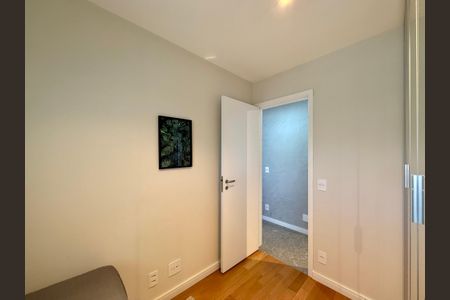 Apartamento à venda com 94m², 3 quartos e 2 vagasQuarto 2