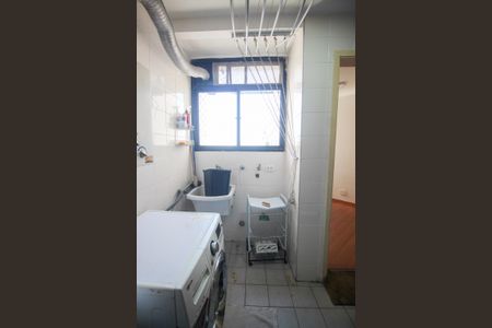 Apartamento para alugar com 74m², 2 quartos e 1 vagaÁrea de Serviço