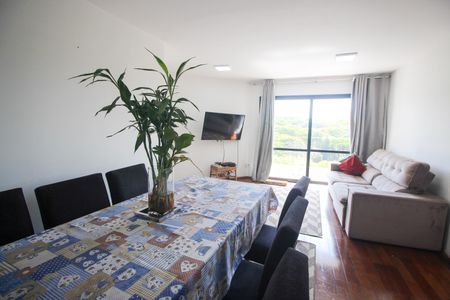 Apartamento para alugar com 74m², 2 quartos e 1 vagaSala