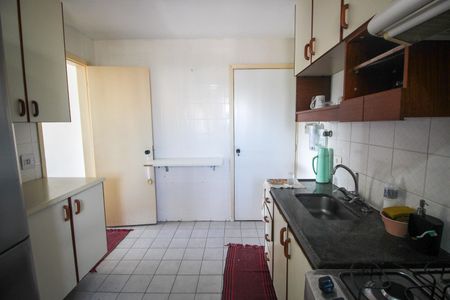 Apartamento para alugar com 74m², 2 quartos e 1 vagaCozinha