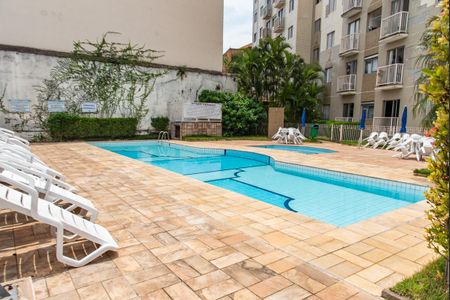Apartamento para alugar com 47m², 2 quartos e 1 vaga Apartamento para alugar com 47m², 2 quartos e 1 vagaÁrea comum - Piscina