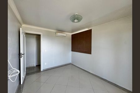 Apartamento à venda com 247m², 4 quartos e 3 vagasQuarto 1
