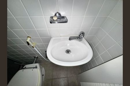 Apartamento à venda com 247m², 4 quartos e 3 vagasCozinha e Área de Serviço - Banheiro