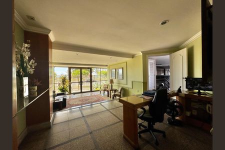 Apartamento à venda com 247m², 4 quartos e 3 vagasÁrea comum