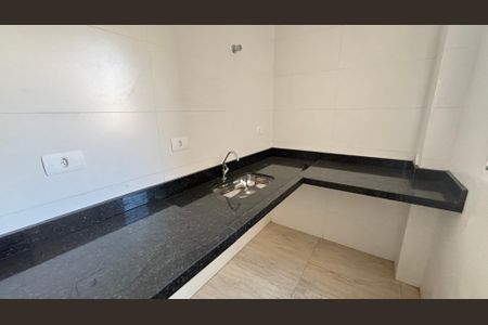 Apartamento à venda com 90m², 2 quartos e 2 vagasCozinha