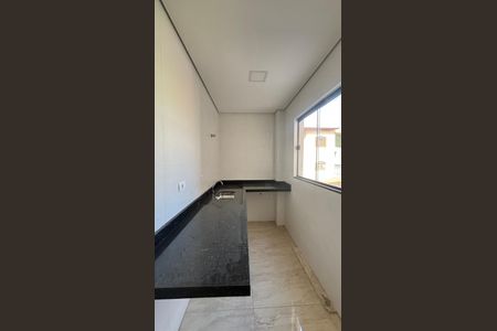 Apartamento à venda com 90m², 2 quartos e 2 vagasCozinha