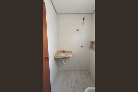 Apartamento à venda com 90m², 2 quartos e 2 vagasBanheiro da Suíte