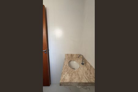 Apartamento à venda com 90m², 2 quartos e 2 vagasBanheiro da Suíte