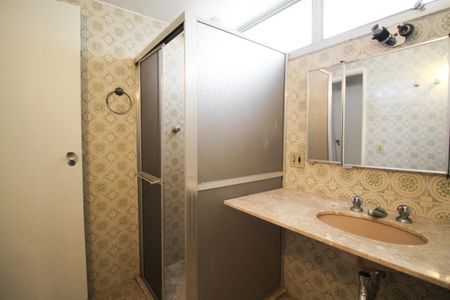 Apartamento à venda com 103m², 3 quartos e 1 vaga Apartamento à venda com 103m², 3 quartos e 1 vagaBanheiro da Suíte