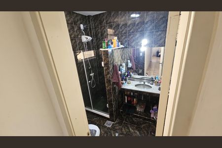 Apartamento à venda com 78m², 2 quartos e 1 vaga Apartamento à venda com 78m², 2 quartos e 1 vagaBanheiro Social