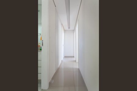 Apartamento à venda com 75m², 3 quartos e 1 vagaCorredor
