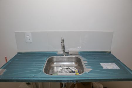 Apartamento para alugar com 33m², 2 quartos e sem vaga Apartamento para alugar com 33m², 2 quartos e sem vagaCozinha / Área de Serviço