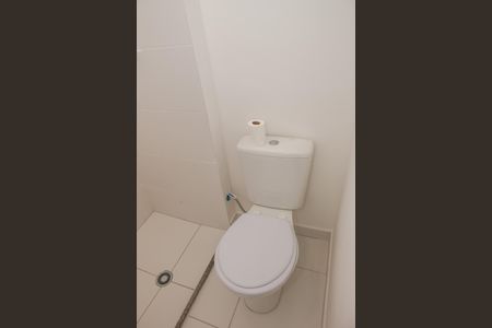 Apartamento para alugar com 33m², 2 quartos e sem vaga Apartamento para alugar com 33m², 2 quartos e sem vagaBanheiro