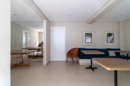 Apartamento para alugar com 33m², 2 quartos e sem vaga Apartamento para alugar com 33m², 2 quartos e sem vagaSalão de Festas