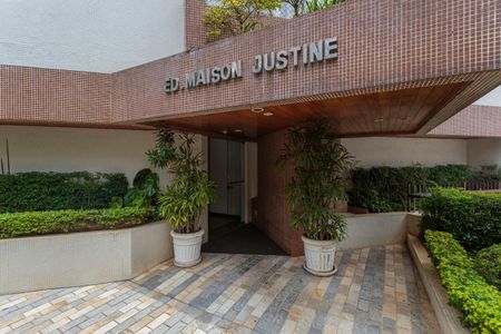 Apartamento à venda com 270m², 4 quartos e 3 vagasFachada