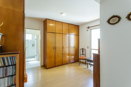 Apartamento à venda com 270m², 4 quartos e 3 vagasSuíte 3