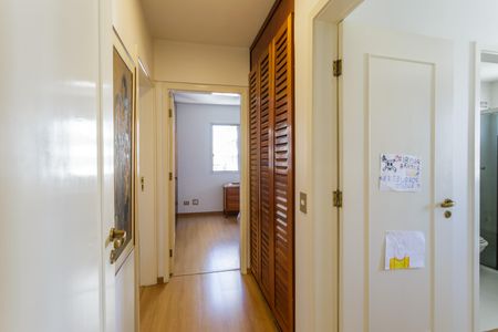 Apartamento à venda com 270m², 4 quartos e 3 vagasCorredor
