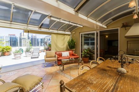 Apartamento à venda com 270m², 4 quartos e 3 vagasCobertura