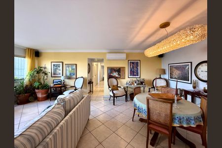 Apartamento à venda com 154m², 4 quartos e 1 vagaSala 