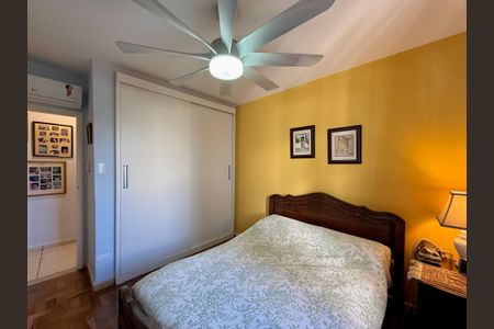 Apartamento à venda com 154m², 4 quartos e 1 vagaQuarto 2