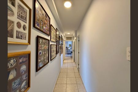 Apartamento à venda com 154m², 4 quartos e 1 vagaCorredor Quartos 