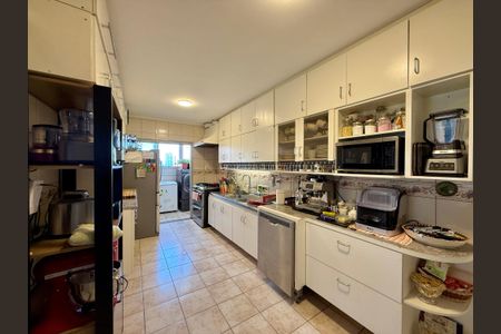 Apartamento à venda com 154m², 4 quartos e 1 vagaCozinha 