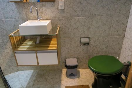 Apartamento à venda com 64m², 2 quartos e sem vagaBanheiro