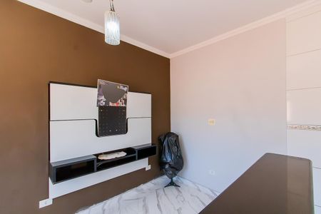 Casa à venda com 200m², 4 quartos e 4 vagas Casa à venda com 200m², 4 quartos e 4 vagasSala da casa 3