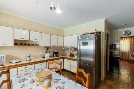 Casa à venda com 200m², 4 quartos e 4 vagas Casa à venda com 200m², 4 quartos e 4 vagasCozinha