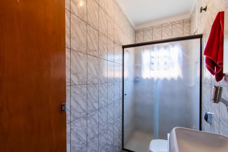 Casa à venda com 200m², 4 quartos e 4 vagas Casa à venda com 200m², 4 quartos e 4 vagasBanheiro da casa 3