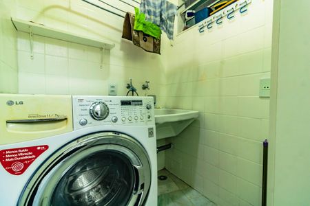 Apartamento à venda com 73m², 2 quartos e 2 vagasÁrea de Serviço