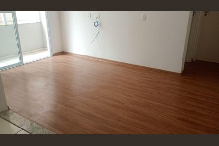 Apartamento à venda com 46m², 2 quartos e 1 vaga Apartamento à venda com 46m², 2 quartos e 1 vagaSala