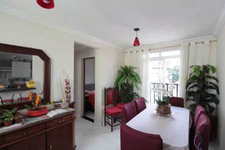 Sala de apartamento para alugar com 3 quartos, 70m² em São Tomaz, Belo Horizonte