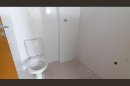 Apartamento à venda com 38m², 2 quartos e sem vaga Apartamento à venda com 38m², 2 quartos e sem vagaBanheiro