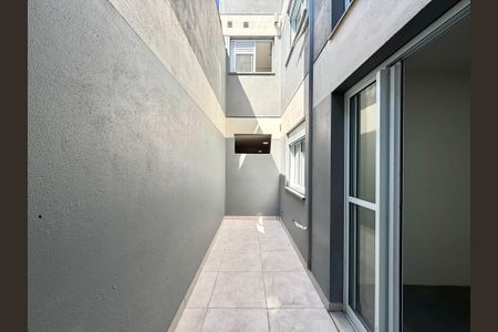 Apartamento à venda com 46m², 1 quarto e sem vagaSacada